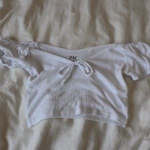 Feminine Off The Shoulders - White Top